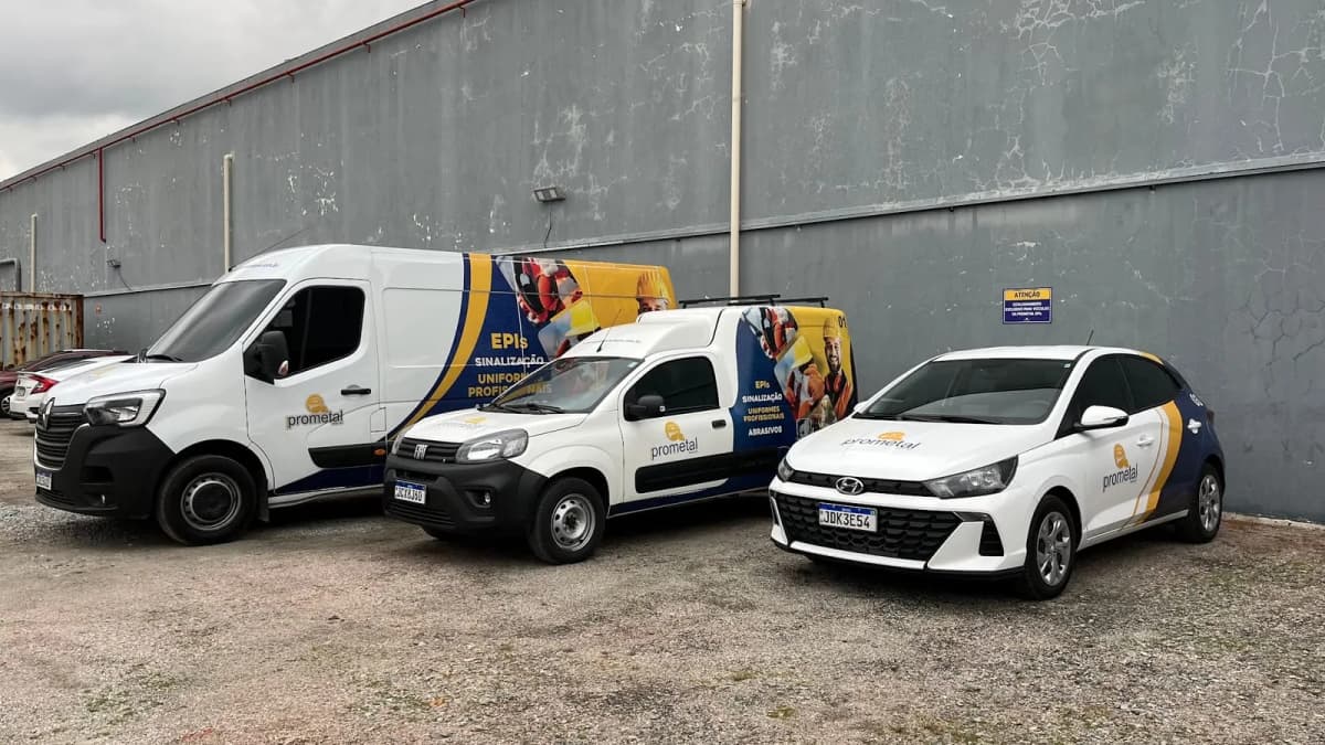 Frota de veículos de entrega da Prometal EPIs